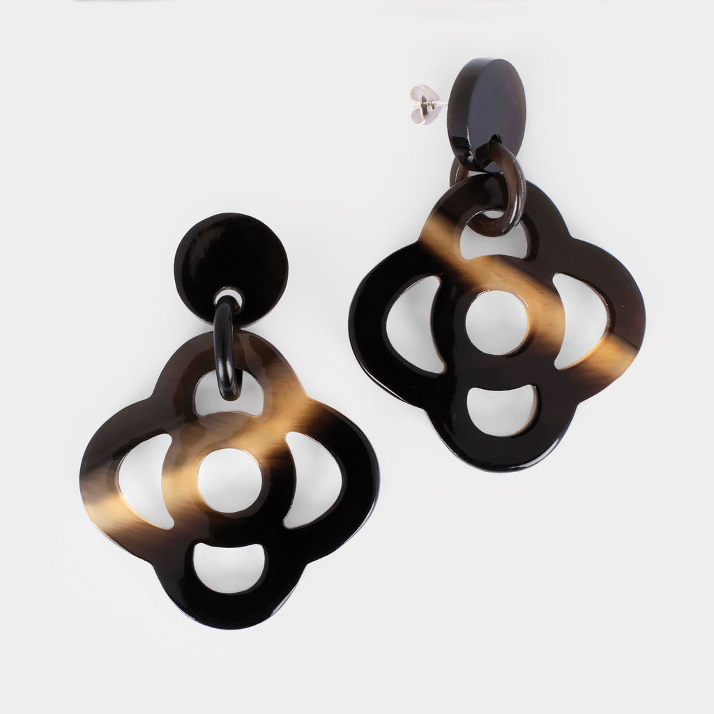 Thea earrings: Carved floral earrings in buffalo horn. Color: brown shades.